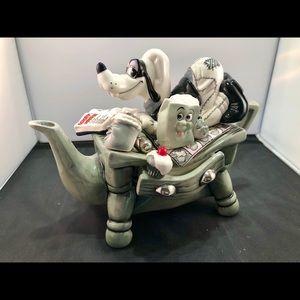 Disney Showcase P. Cardew Goofy Baking Day Teapot